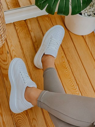 Beyaz Deri (Walker) Kadın Bağcıklı Sneakers
