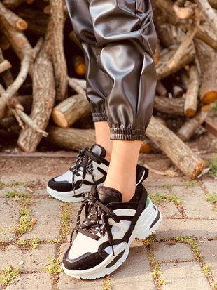 Siyah-Beyaz (Sentello) Kadın Spor Ayakkabı Sneakers