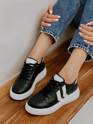 Siyah Beyaz (Walker) Kadın Bağcıklı Sneakers